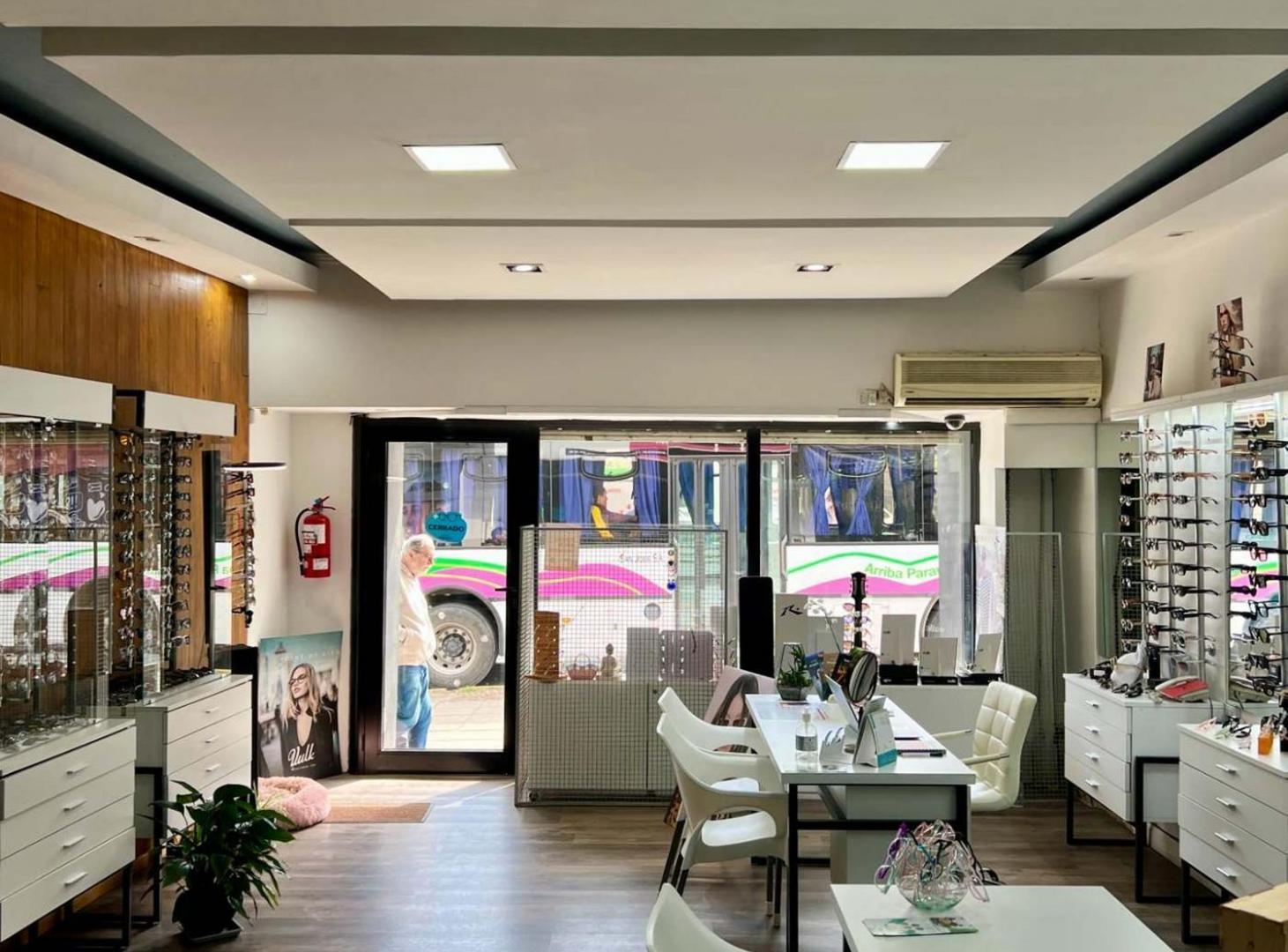 Foto de LOCAL EN VENTA – CENTRO 25 DE MAYO – PB + PA, imagen 4