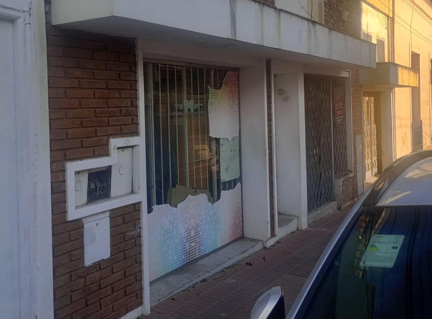 Foto de Casa dos planta + local + cochera, imagen 2