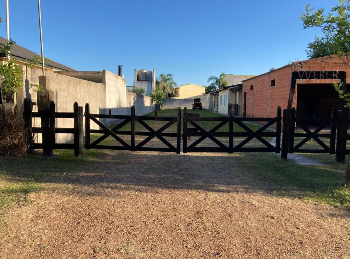 Foto de Complejo turístico de 4 cabañas en San José, imagen 5