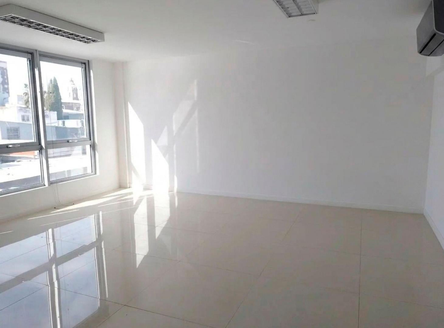 Foto de OFICINA A ESTRENAR CENTRO CÍVICO PNA - CÓRDOBA 500, imagen 2