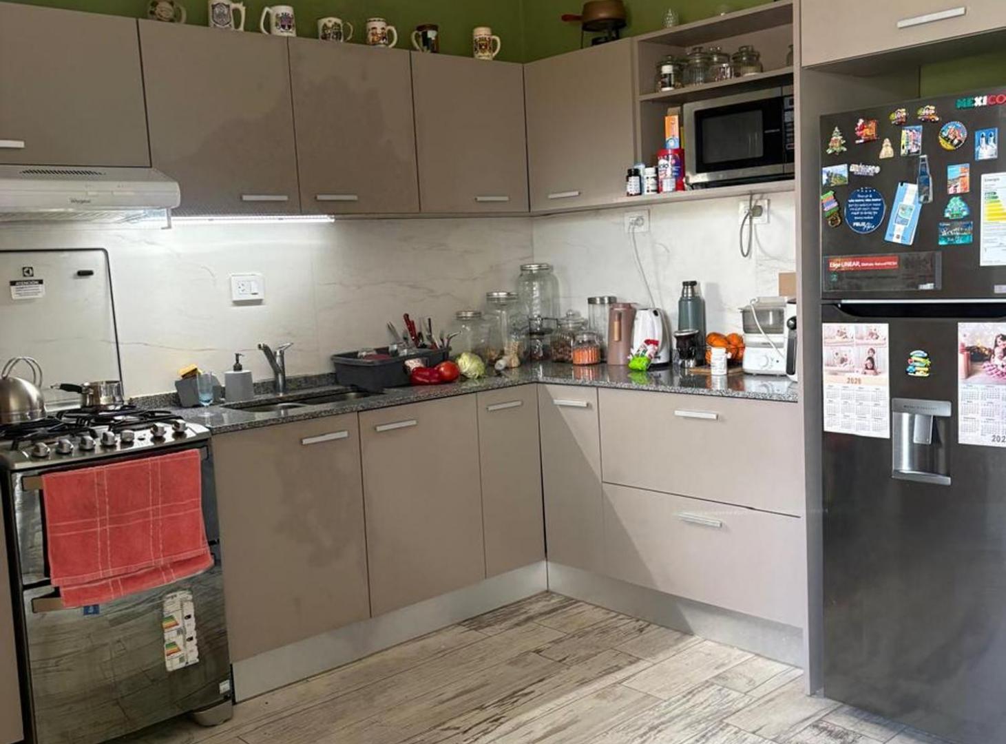 Foto de Casa con local comercial y 4 dormitorios, Paraná, imagen 4