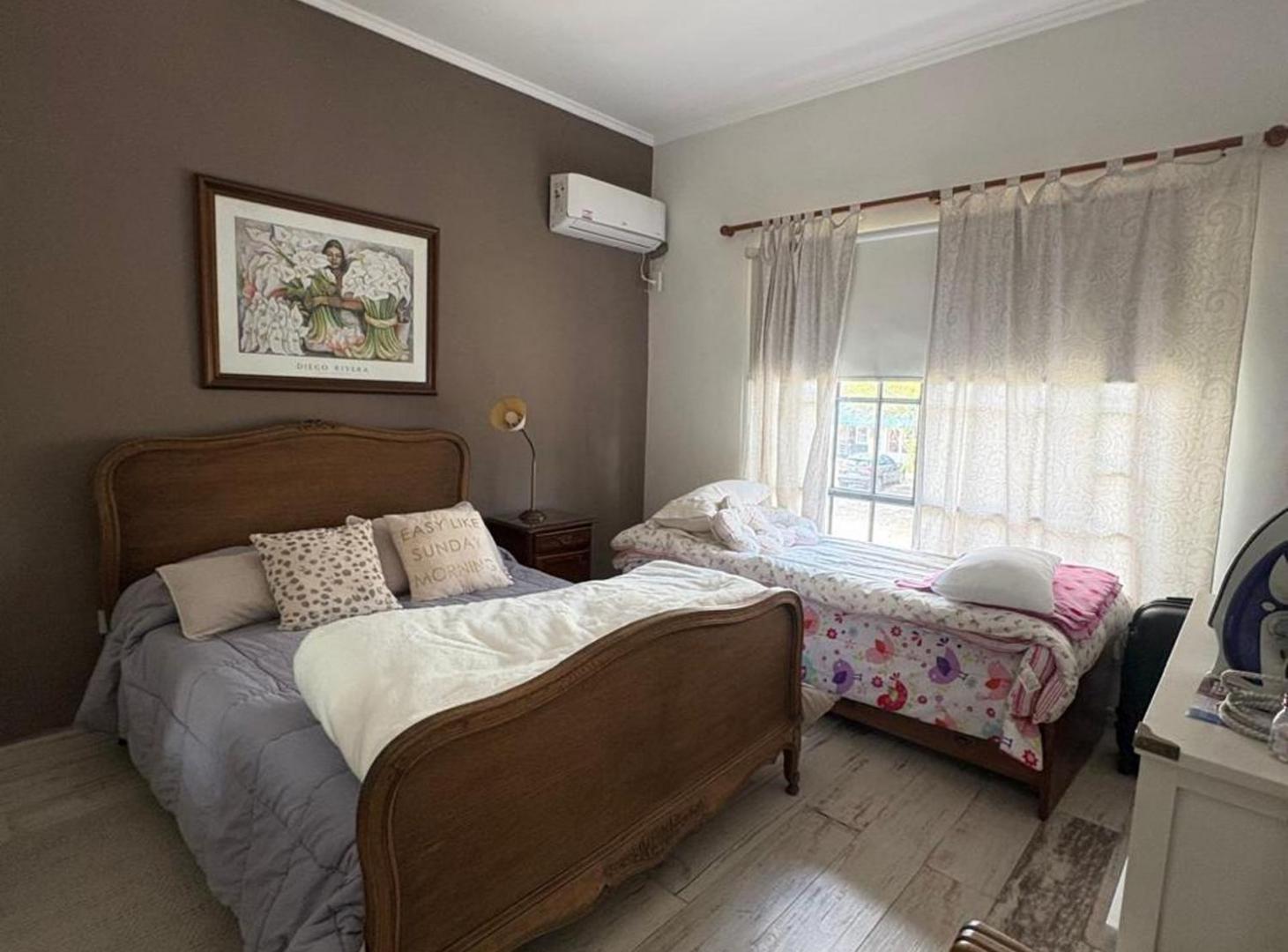 Foto de Casa con local comercial y 4 dormitorios, Paraná, imagen 1