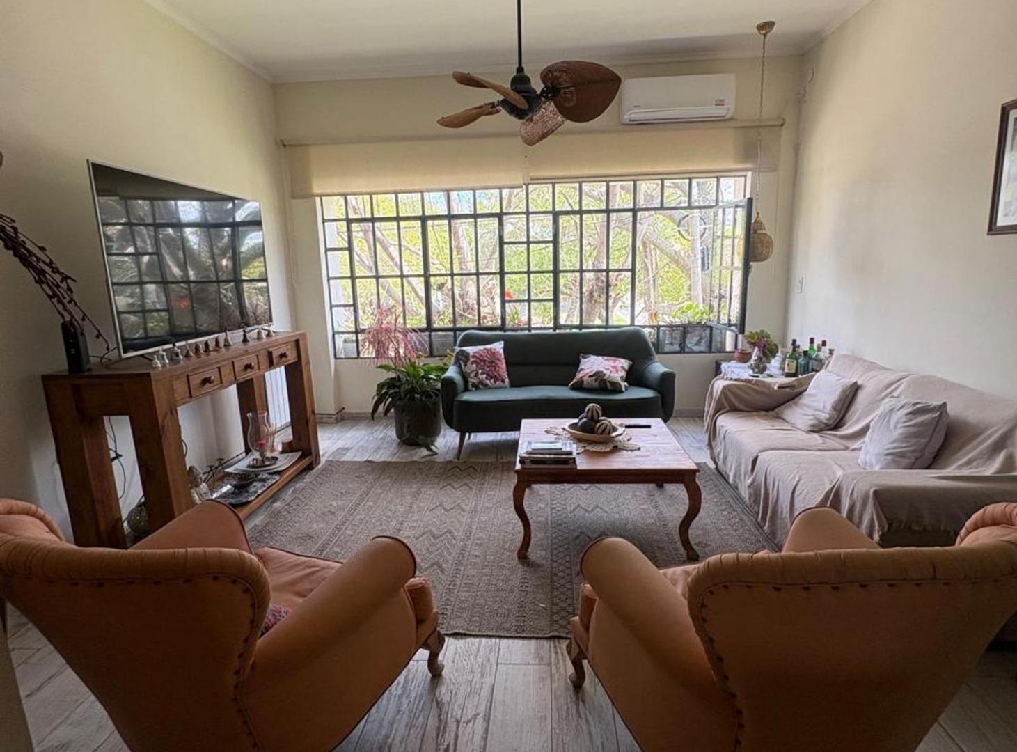 Foto de Casa con local comercial y 4 dormitorios, Paraná, imagen 2