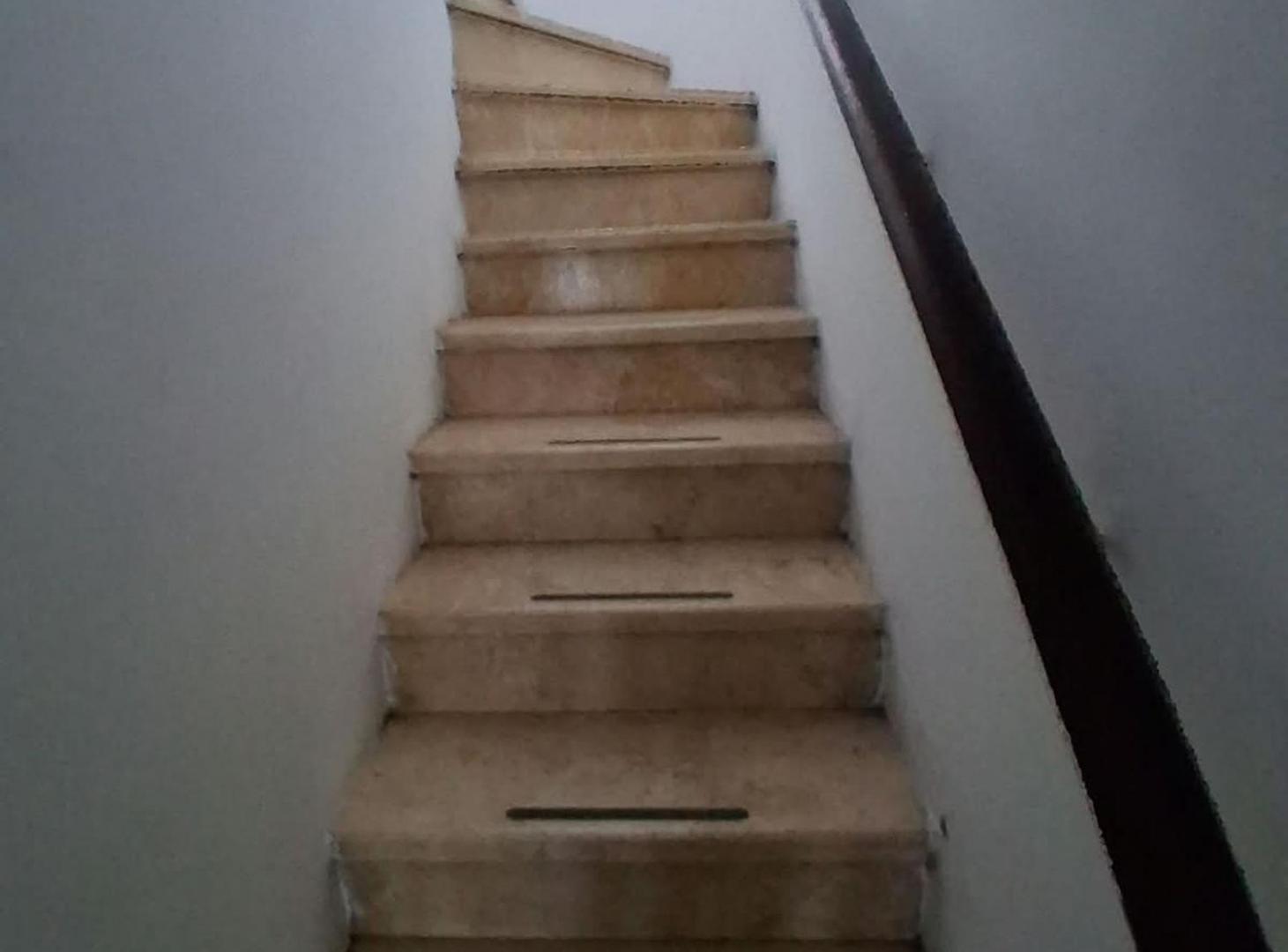 Foto de Casa en planta alta 3 dormitorios y cochera Paraná, imagen 5