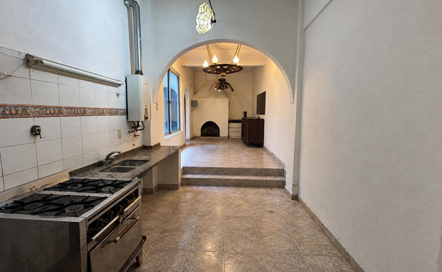 Foto de VENTA LOCAL COMERCIAL CON VIVIENDA AL FONDO, imagen 2
