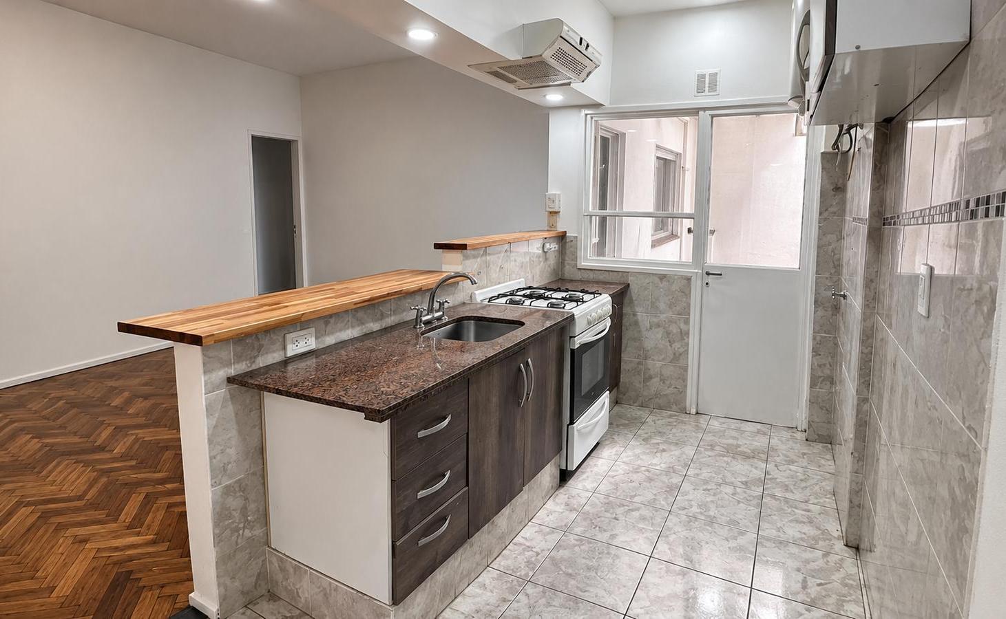 Foto de ALQUILER DEPARTAMENTO 2 AMBIENTES PLANTA BAJA CON PATIO CABALLITO, imagen 5