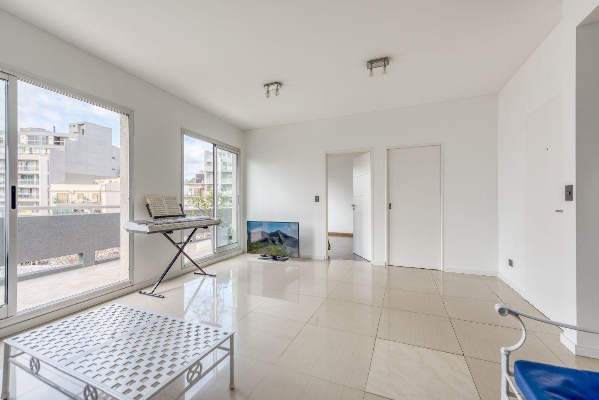 Foto de VENTA DPTO 2 AMB BALCON TERRAZA EXCELENTE ESTADO EN DEVOTO, imagen 4