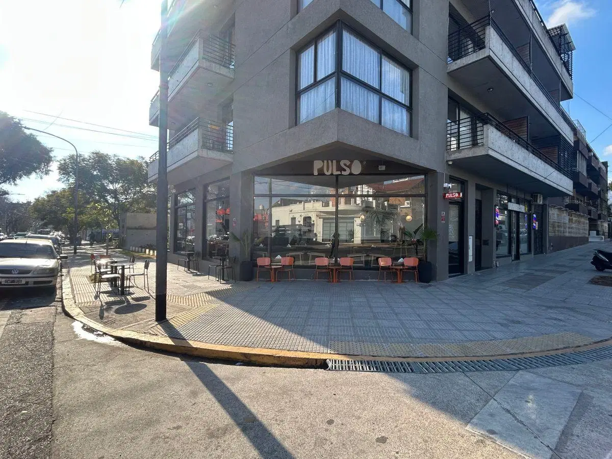 Inversión con Excelente Renta | Local de 55 m² en Esquina 4