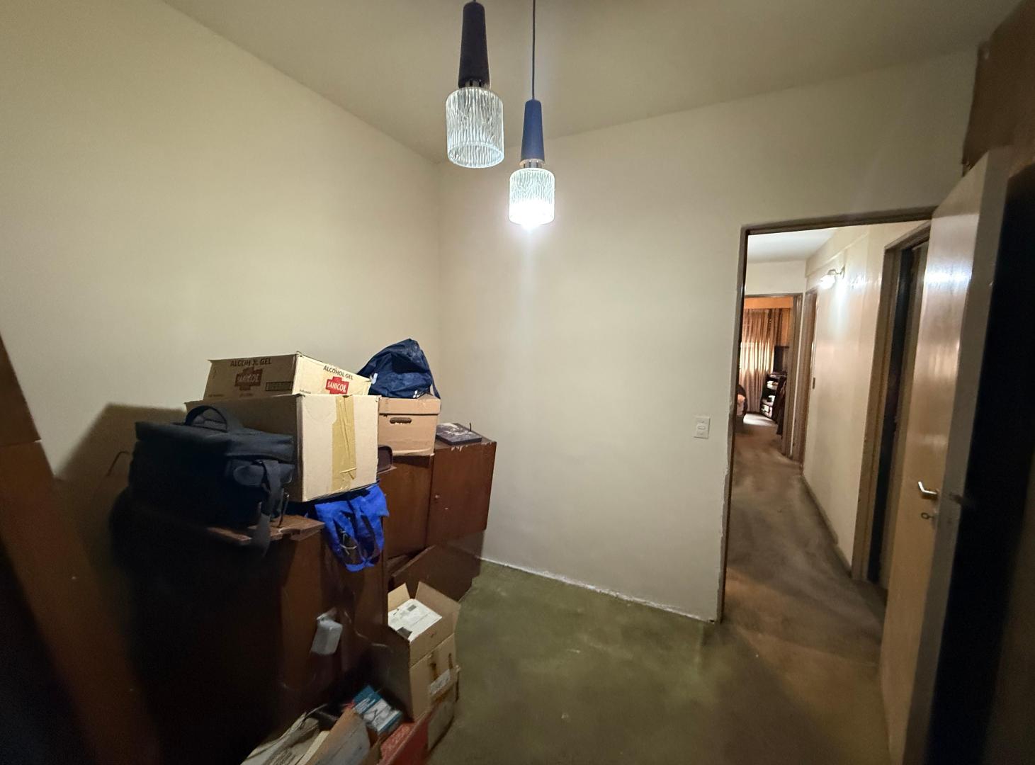 Foto de VENTA DEPTO 4 AMBIENTES - REMODELAR - PALERMO CHICO, imagen 2