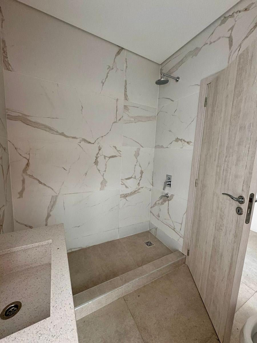 VENTA DE DEPARTAMENTO DE 2 AMBIENTES PLANTA BAJA EN LA CALESA PILARA