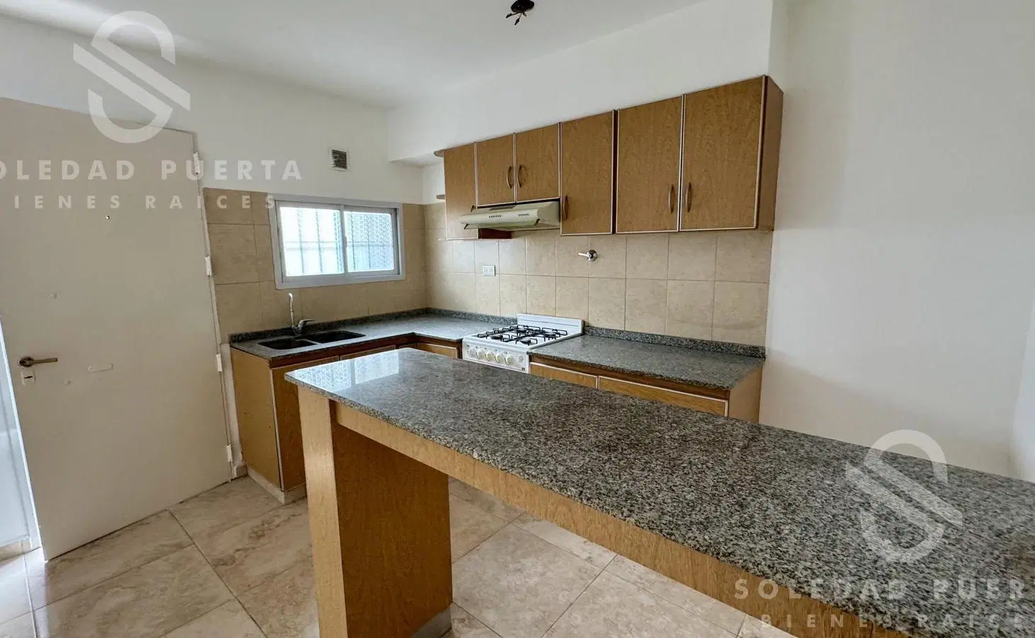 Venta de departamento 2 ambientes Barrio La Esmeralda Pilar 5