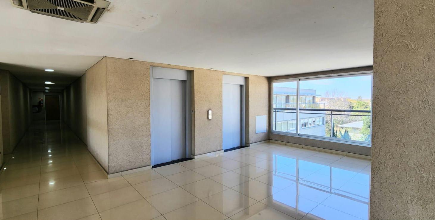 Foto de VENTA DE OFICINA DE 55M2 EN POLO I, imagen 4
