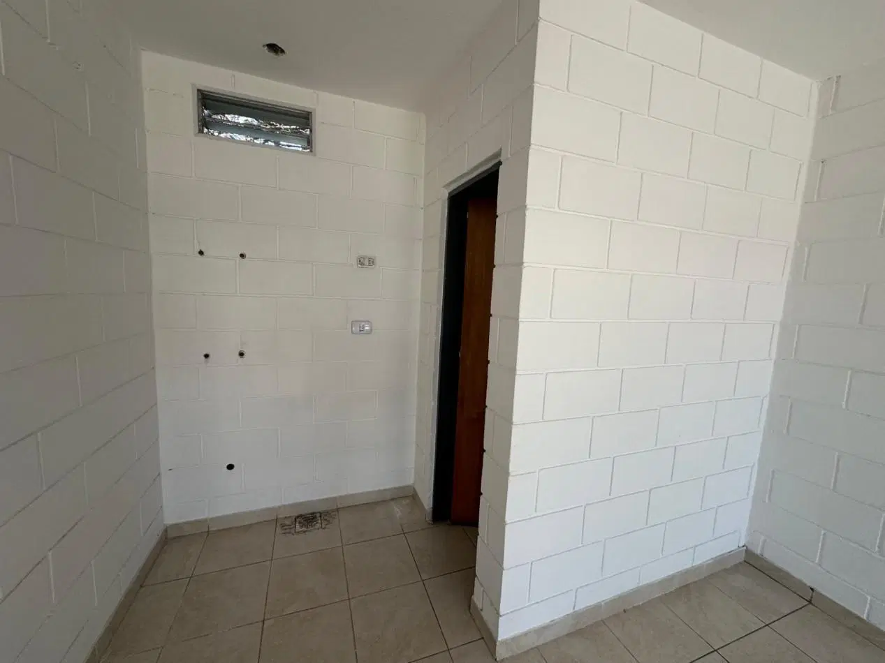Locales Comerciales en alquiler Villa Adela 2