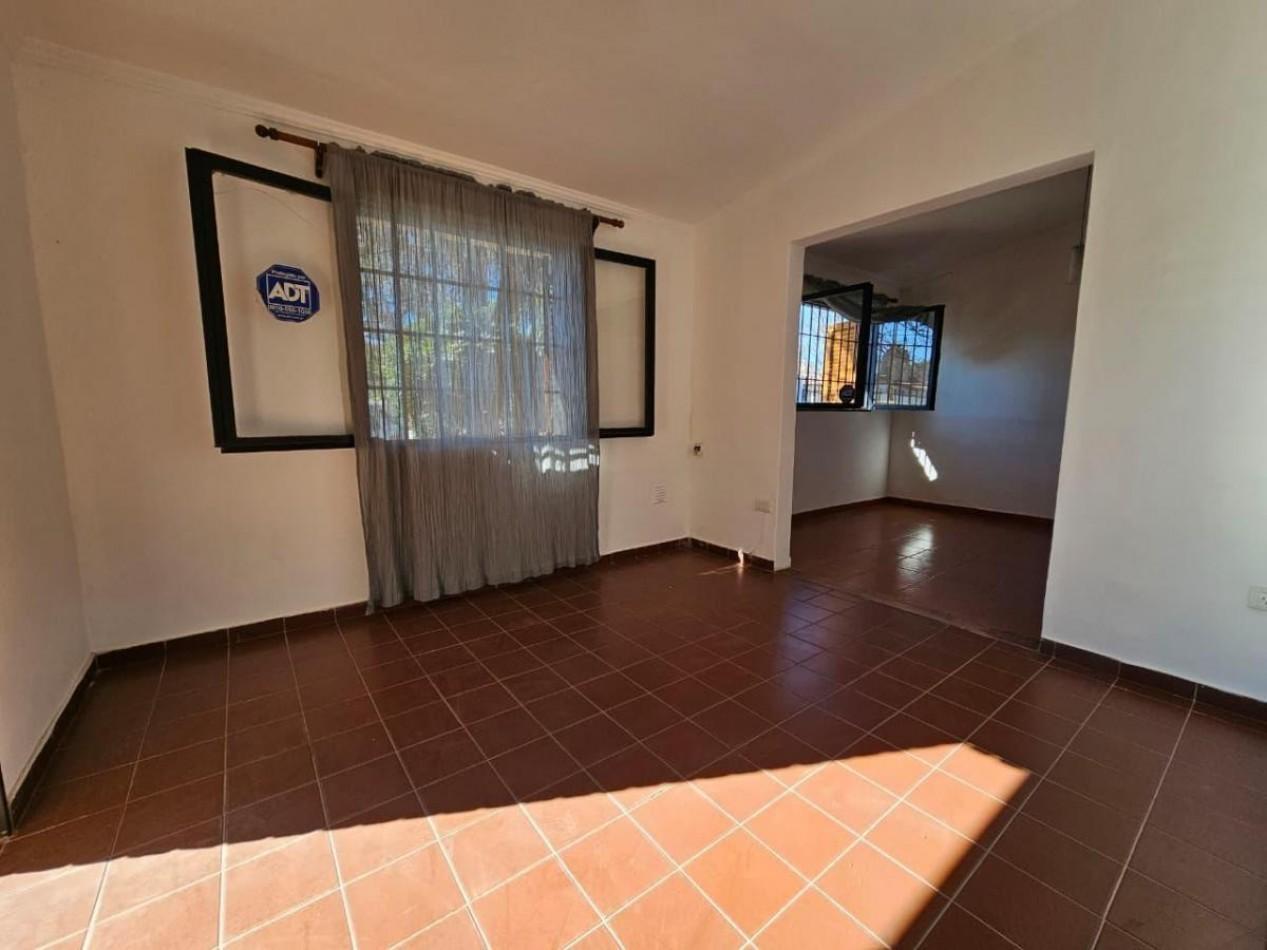 Foto de Casa en venta en Marques de Sobremonte - 3 dormitorios, patio y cochera, imagen 1