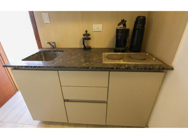 OFICINA PREMIUM EN VENTA EN VICENTE LOPEZ A METROS DE GENERAL PAZ/4 COCHERAS/240 M2 3