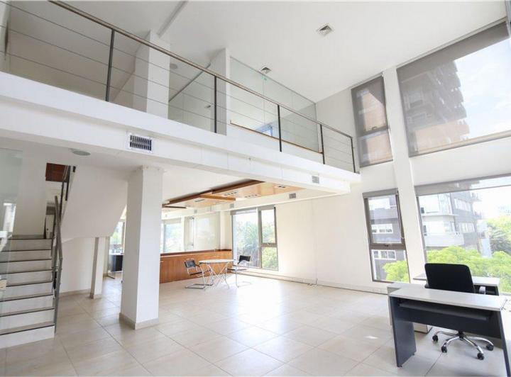 OFICINA PREMIUM EN VENTA EN VICENTE LOPEZ A METROS DE GENERAL PAZ/4 COCHERAS/240 M2 5