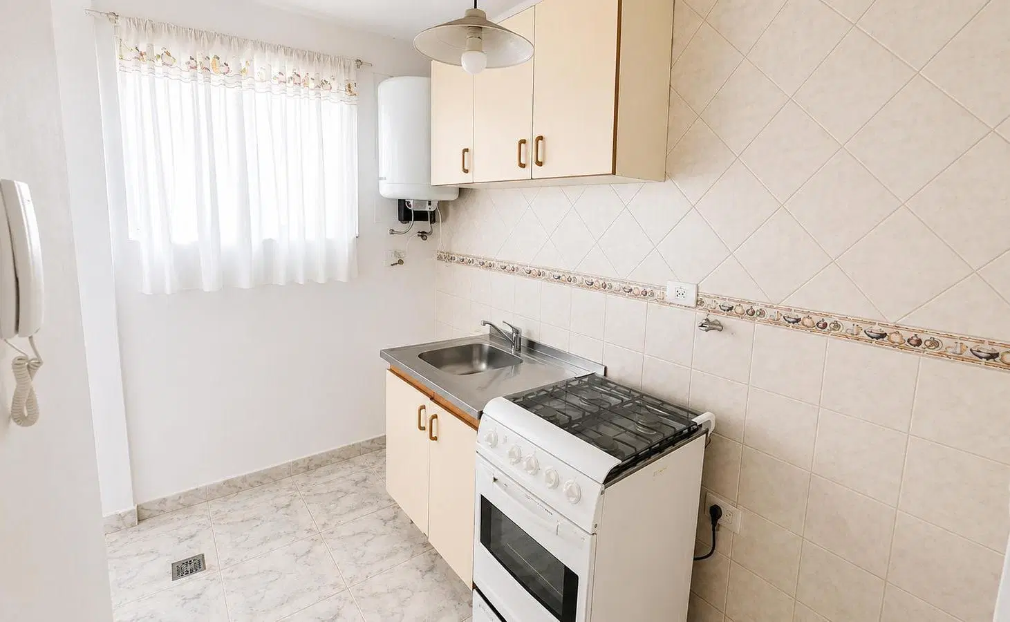 Alquiler residencial Departamento dos ambientes en Caballito - Primera junta 3