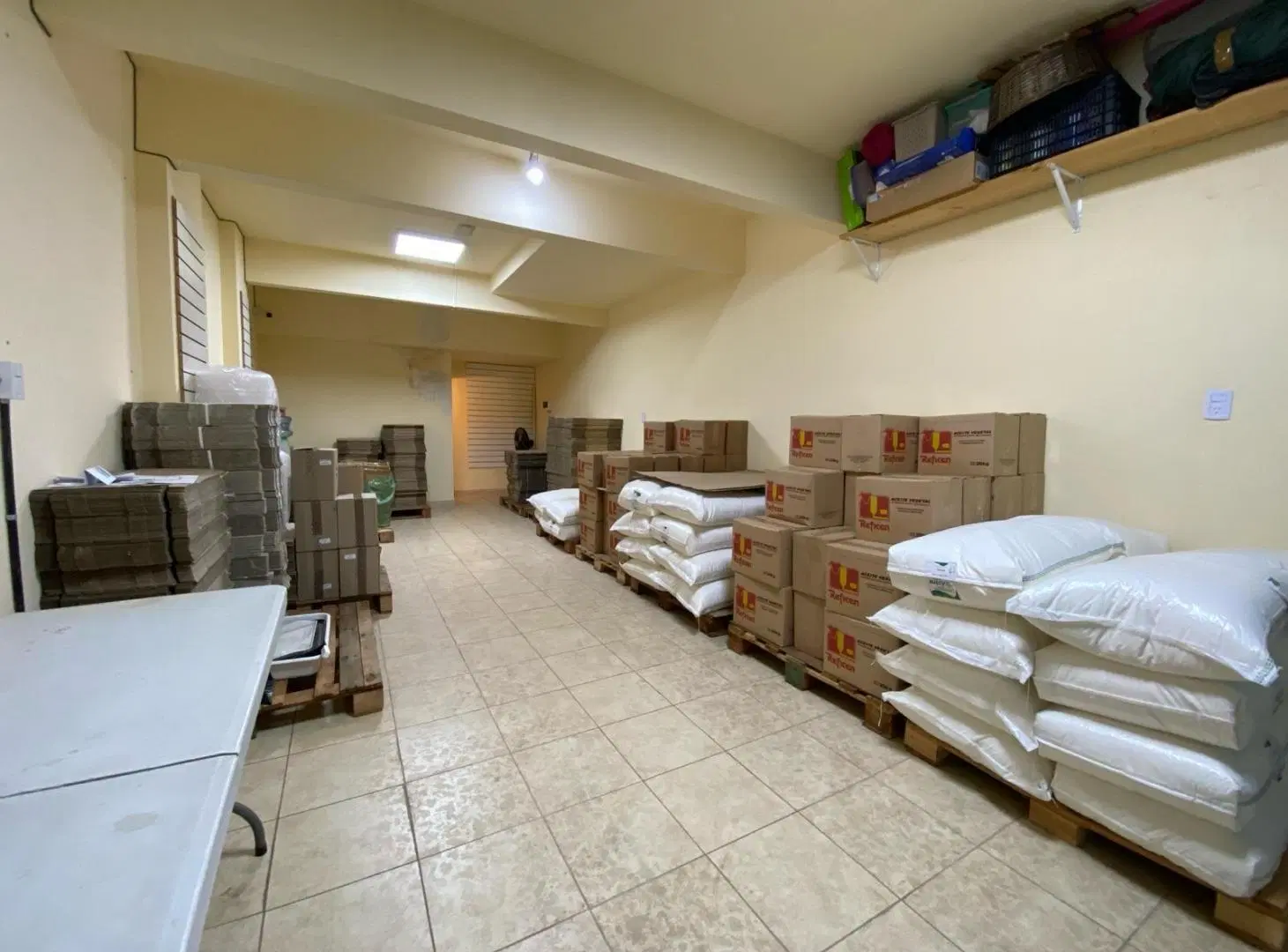 VENTA LOCAL COMERCIAL EN PATAERNAL 4
