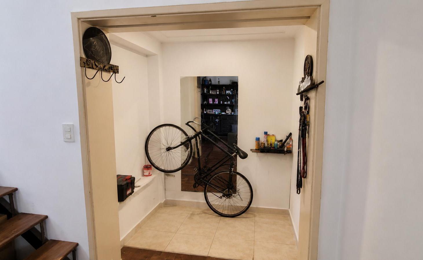 Foto de Venta PH 4 ambientes/2 baños completos/Terraza/Patio/Luminoso, imagen 4