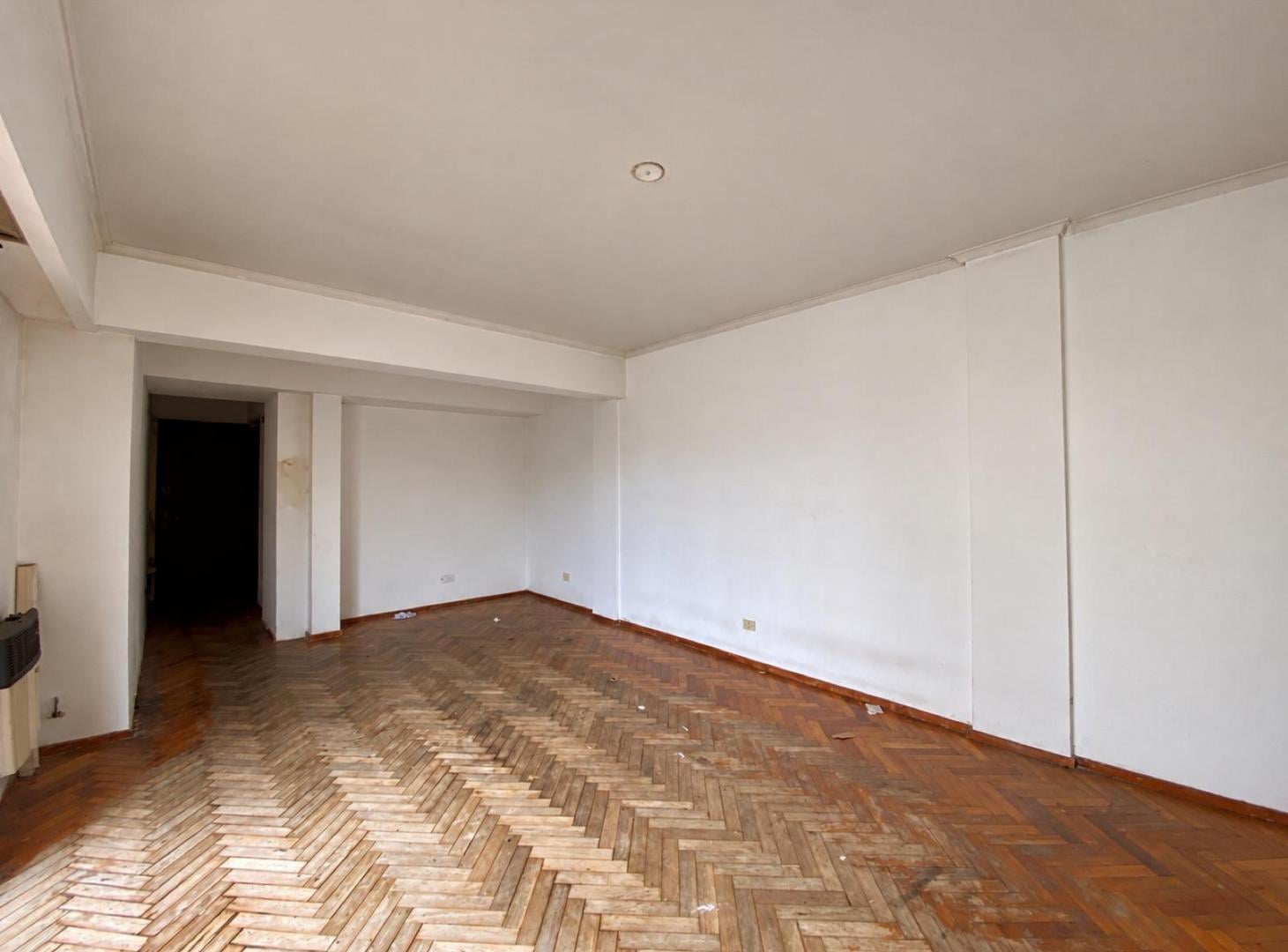 Foto de VENTA DEPARTAMENTO TRES AMBIENTES CON BAULERA CABALLITO, imagen 5