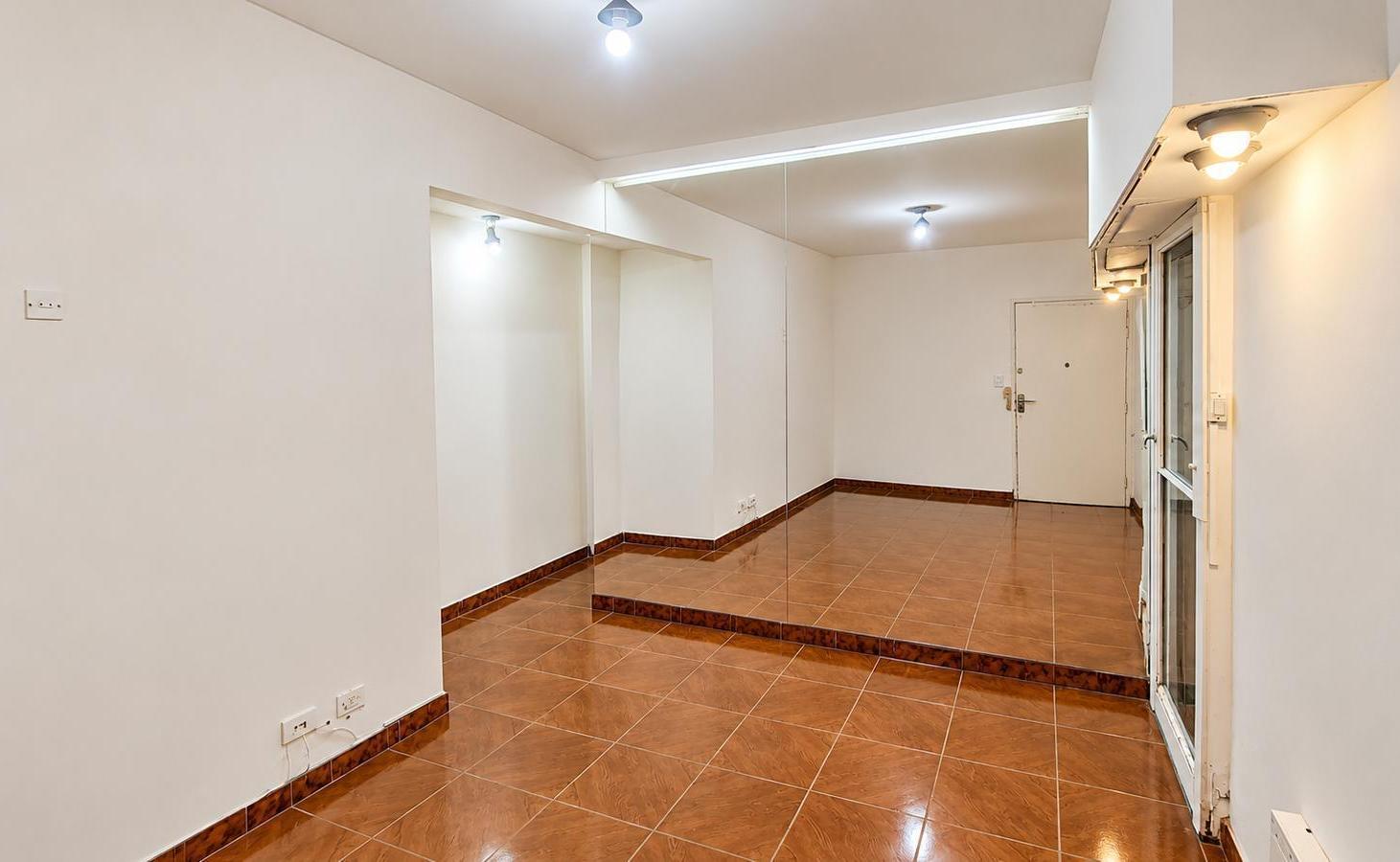 Foto de Alquiler 2 ambientes /Ubicación/Patio/Cómoda Cocina, imagen 2