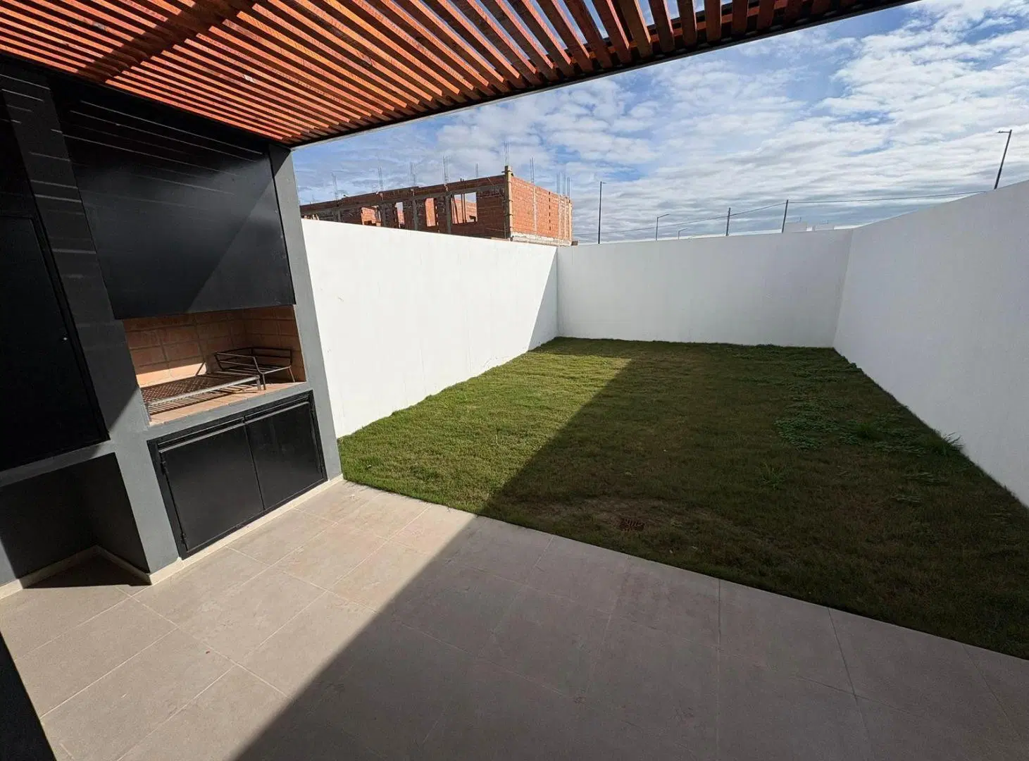 Hermosa Duplex en Campos de Manantiales 3
