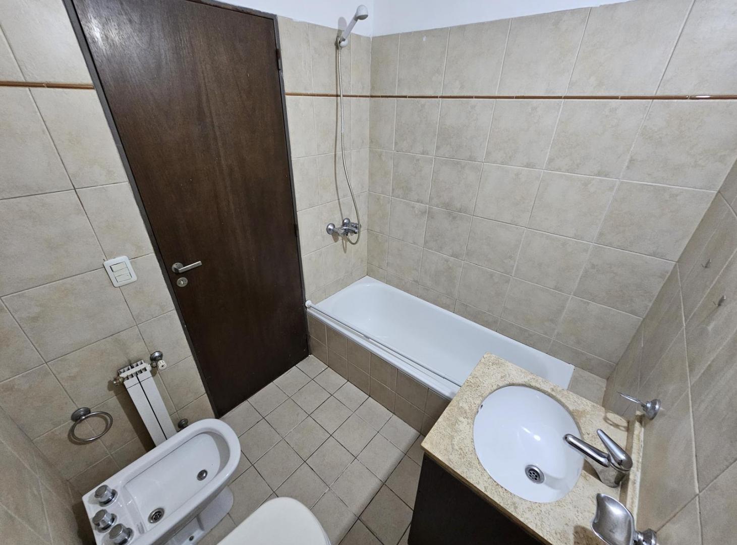 Foto de Departamento 2 dormitorios 2 baños balcon. Triangulo Nueva Cordoba, imagen 2