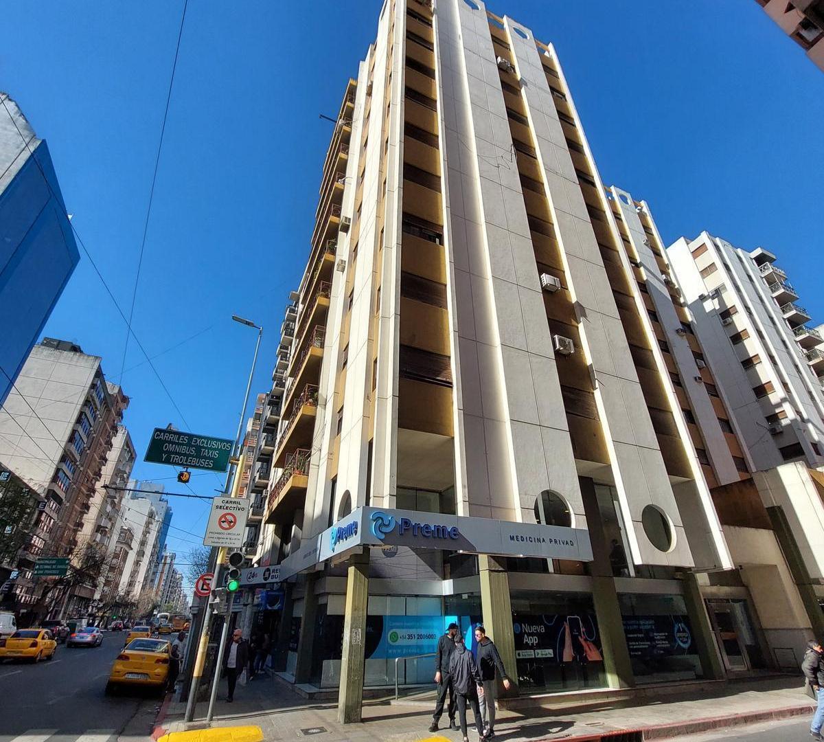 Foto de Departamento 2 Dormitorios con Balcon mas Dependencia en Av Colon, imagen 5