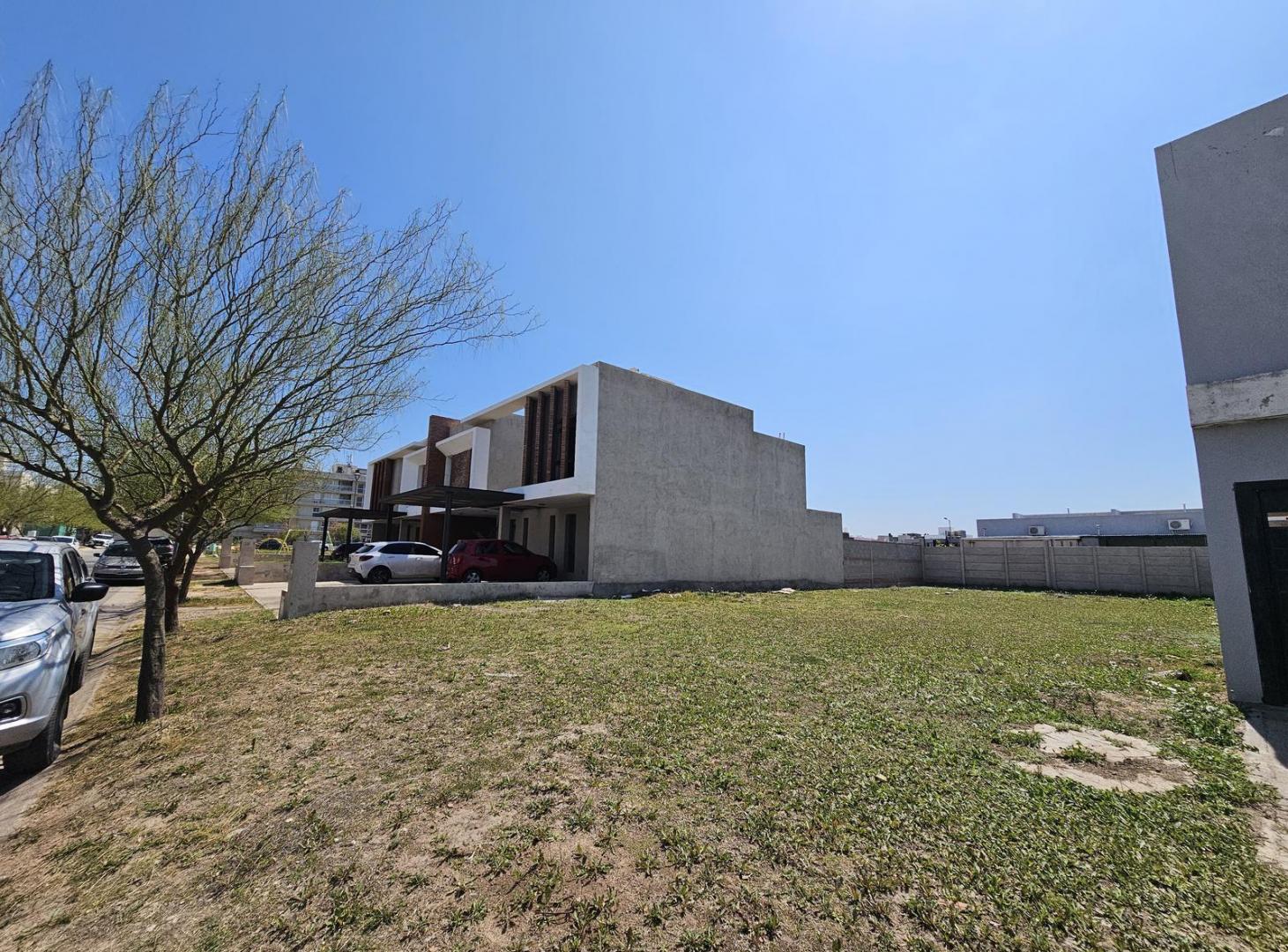 Foto de LOTE | DOCTA BOULEVARD | FONDO NORTE | 360 M² | APTO DÚPLEX | OBRAS, imagen 4