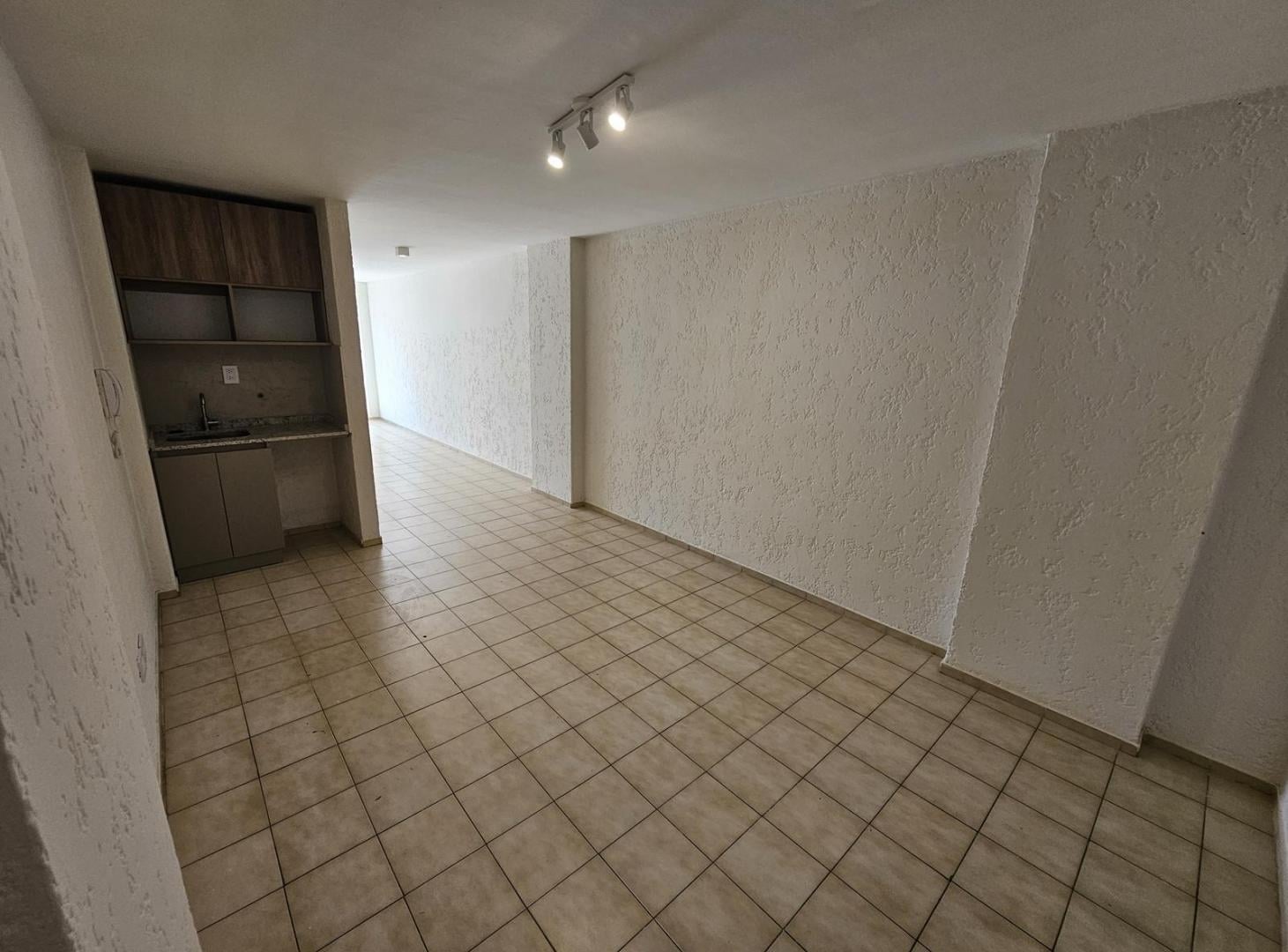 Foto de DEPTO | MONOAMBIENTE | REMODELADO A NUEVO | MUY LUMINOSO | ESCRITURA |, imagen 2