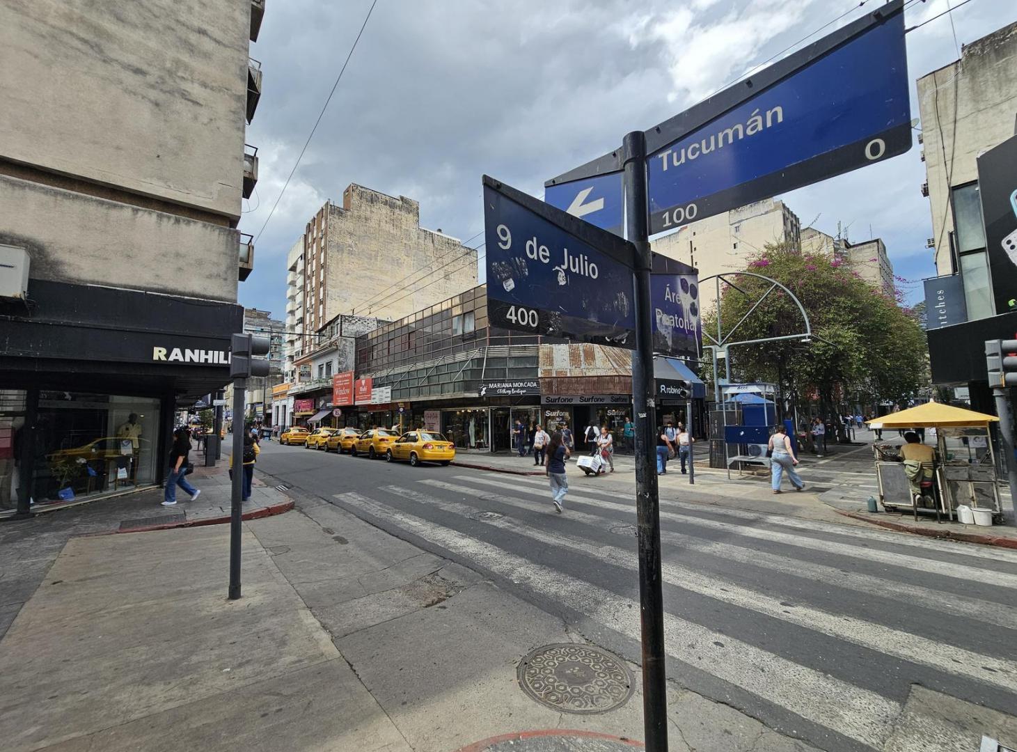 Foto de Local en Centro Cordoba| PEATONAL | 3 PLANTAS | VIDRIERA A LA CALLE |, imagen 1