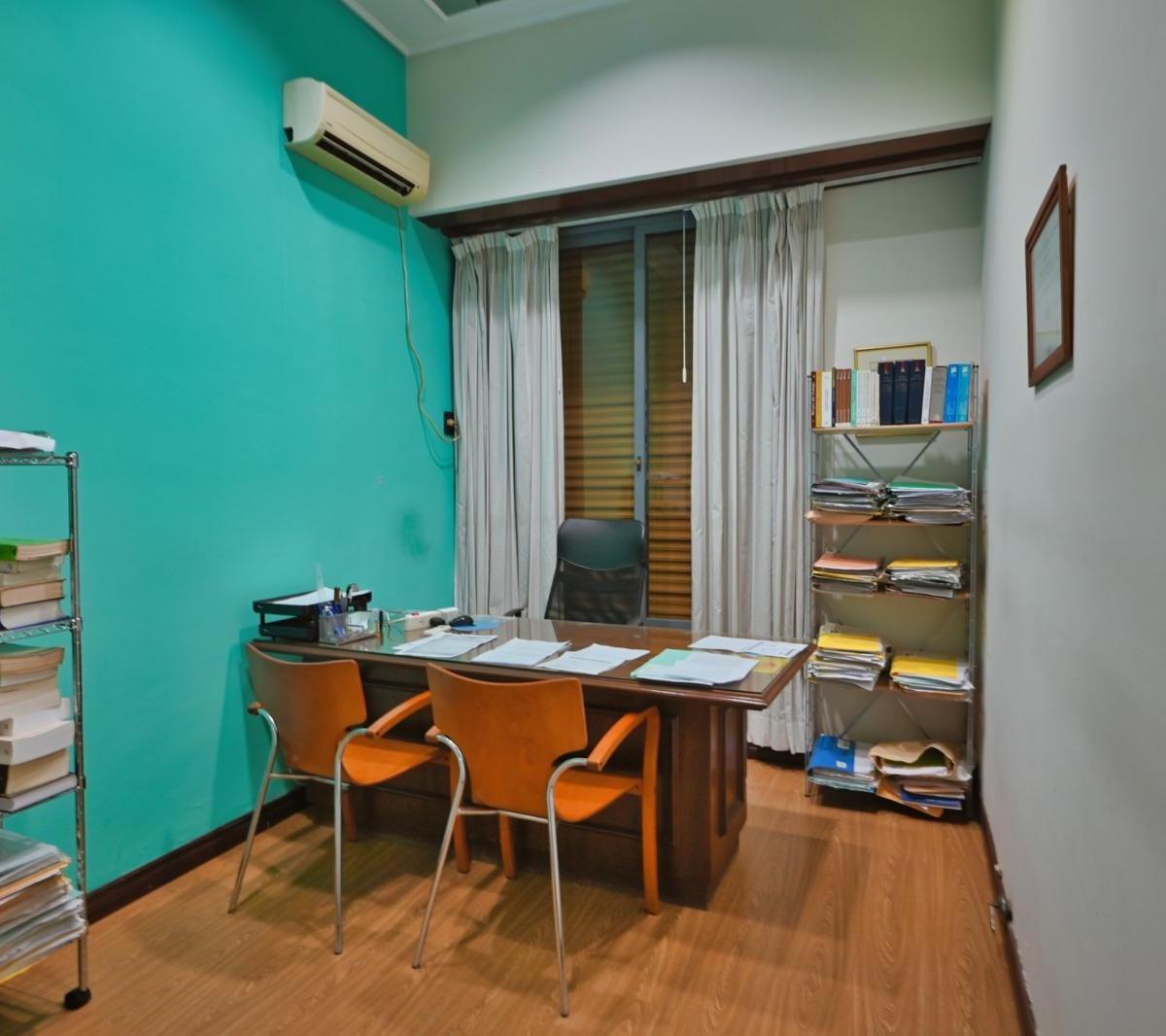 Casa en Venta de 4 Dorm. 4