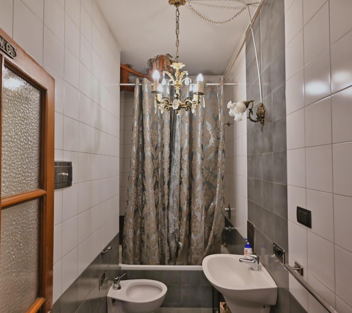 Casa en Venta de 4 Dorm. 2