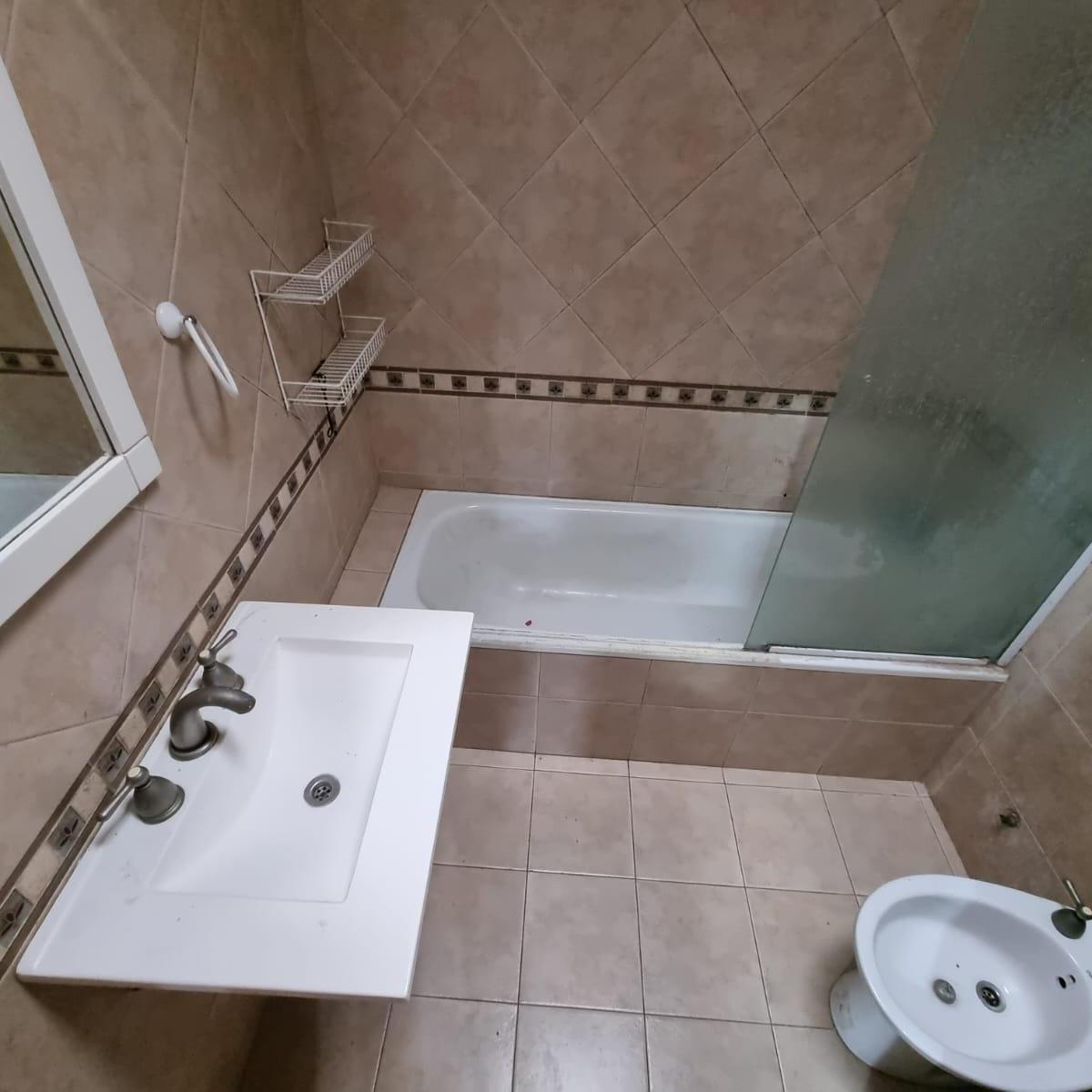 Casa en Venta 4 Dorm. 5
