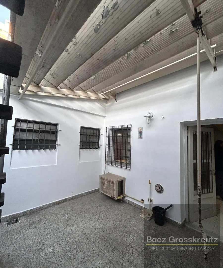 Departamento en Alquiler 4 ambientes en Lourdes de Pasillo 4