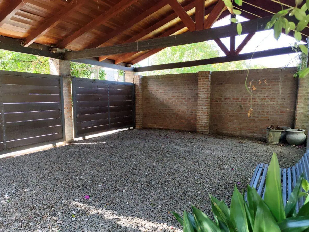Alquiler casa 4 dormitorios en Colonia con piscina 5