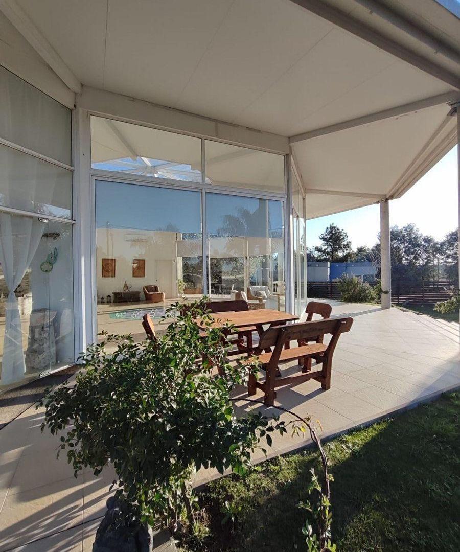 CASA 6 AMBIENTES EN VENTA, LOS ARRAYANES RIO NEGRO