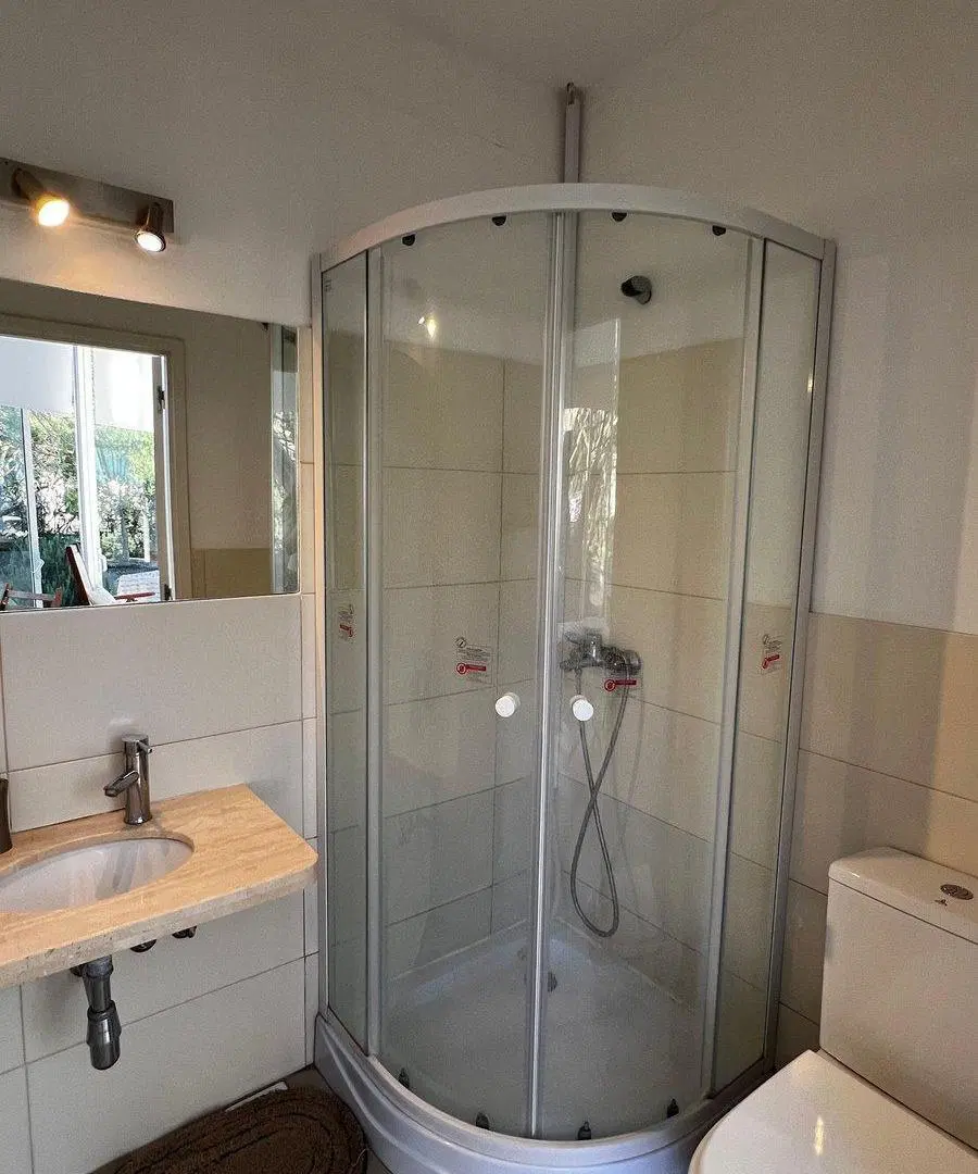 CASA 6 AMBIENTES EN VENTA, LOS ARRAYANES RIO NEGRO 5