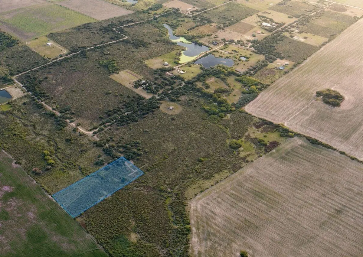 Terreno de Una Hectárea en El Ensueño - Los Aromos 2