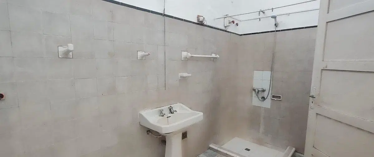 VENTA CASA CENTRO 3 DORMITORIOS CON GARAGE Y FONDO 3