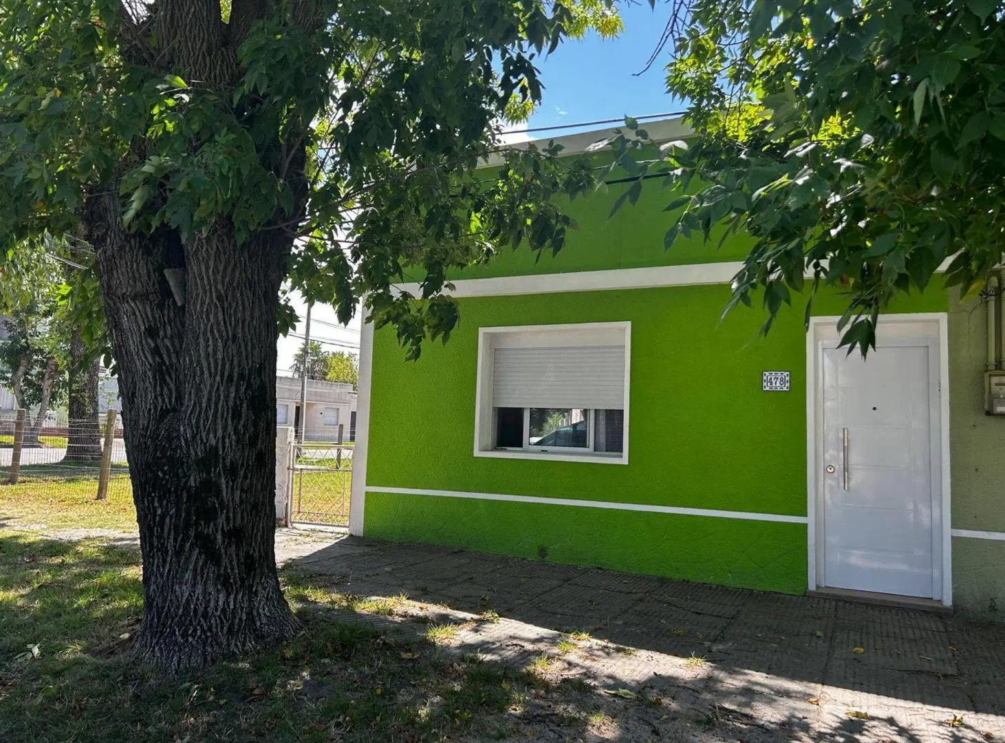 Casa 2 dorm. en ALQUILER Colonia 50m del Shopping 2