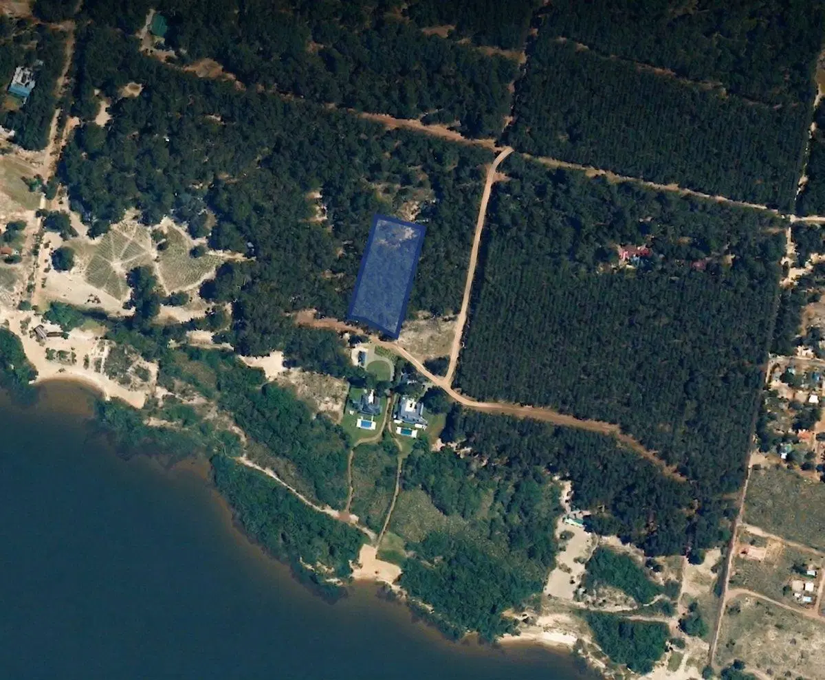 Terreno de una Hectárea a Metros del Río - Carmelo 1