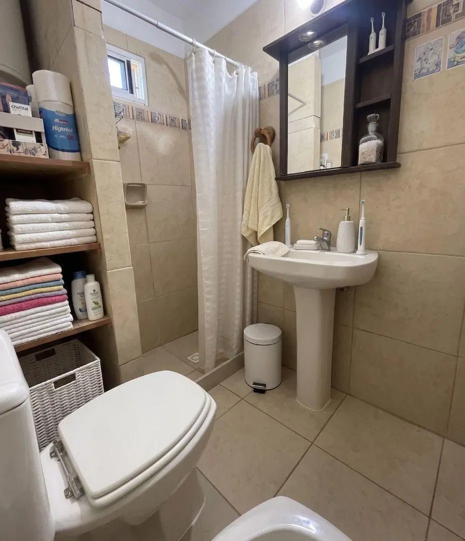 Casa con Amplio Terreno en Venta en Colonia 5