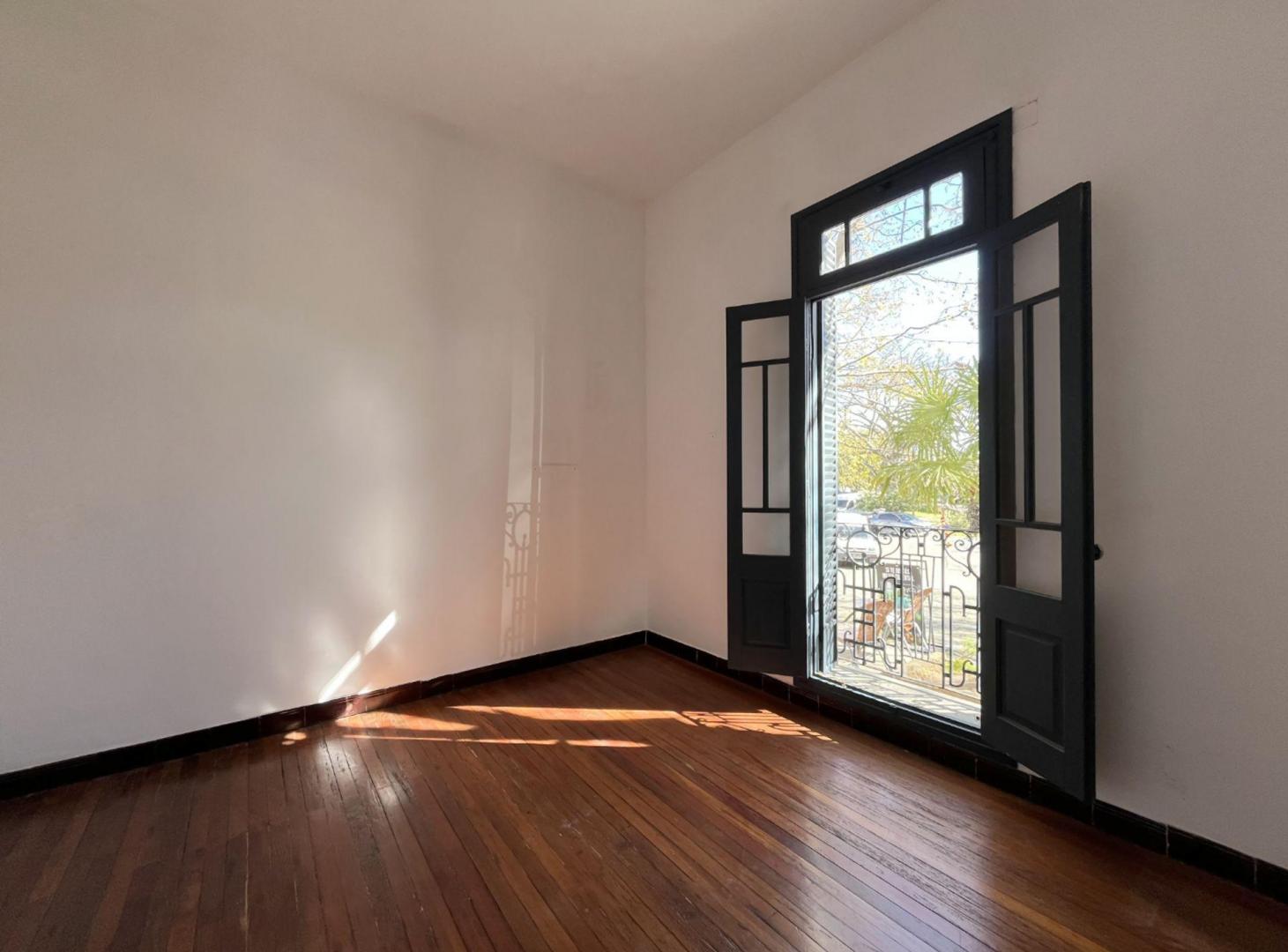 Foto de Casa 8 ambientes en alquiler en Colonia con garaje, imagen 4