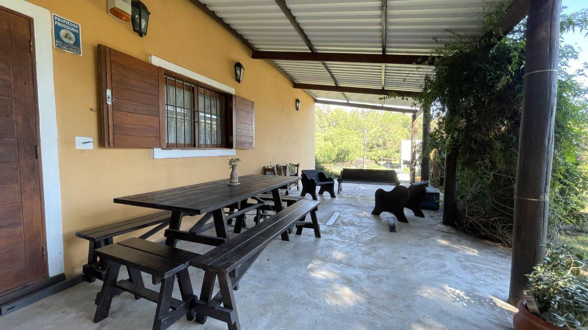 Foto de Casa con Amplio Terreno en Venta en Colonia, imagen 2