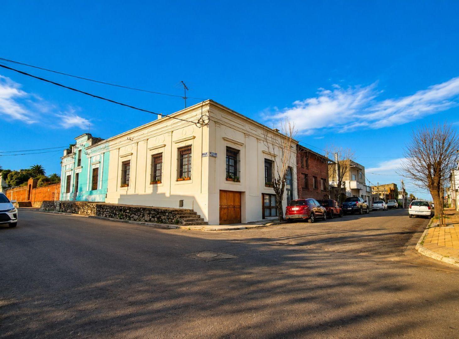 Foto de Casa 7 ambientes en venta en Carmelo Única, imagen 1