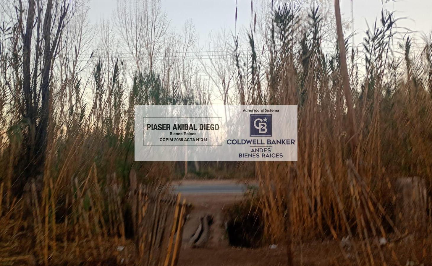 Finca con casa de material