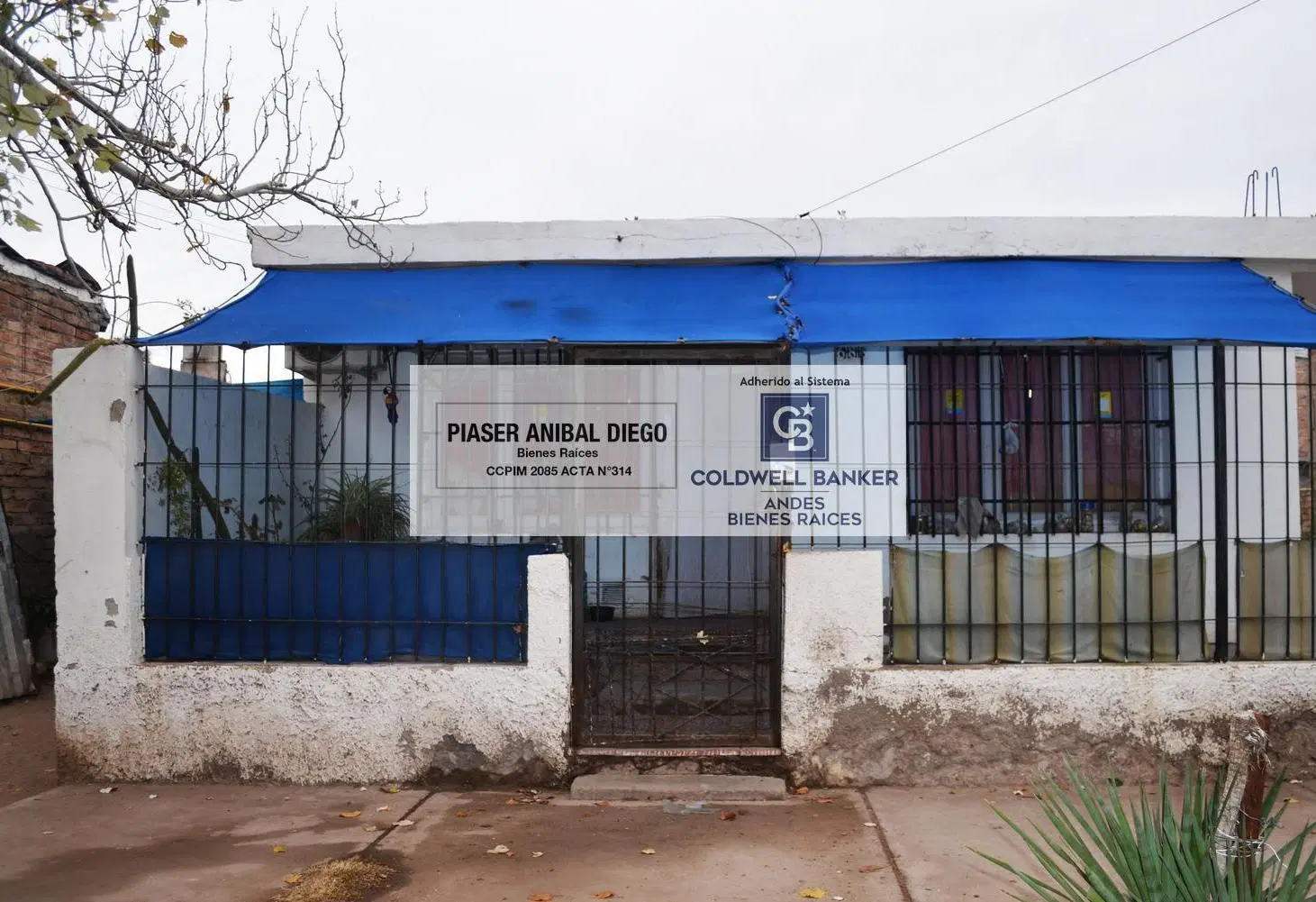 Casa con Departamento, Quincho y Pileta 5