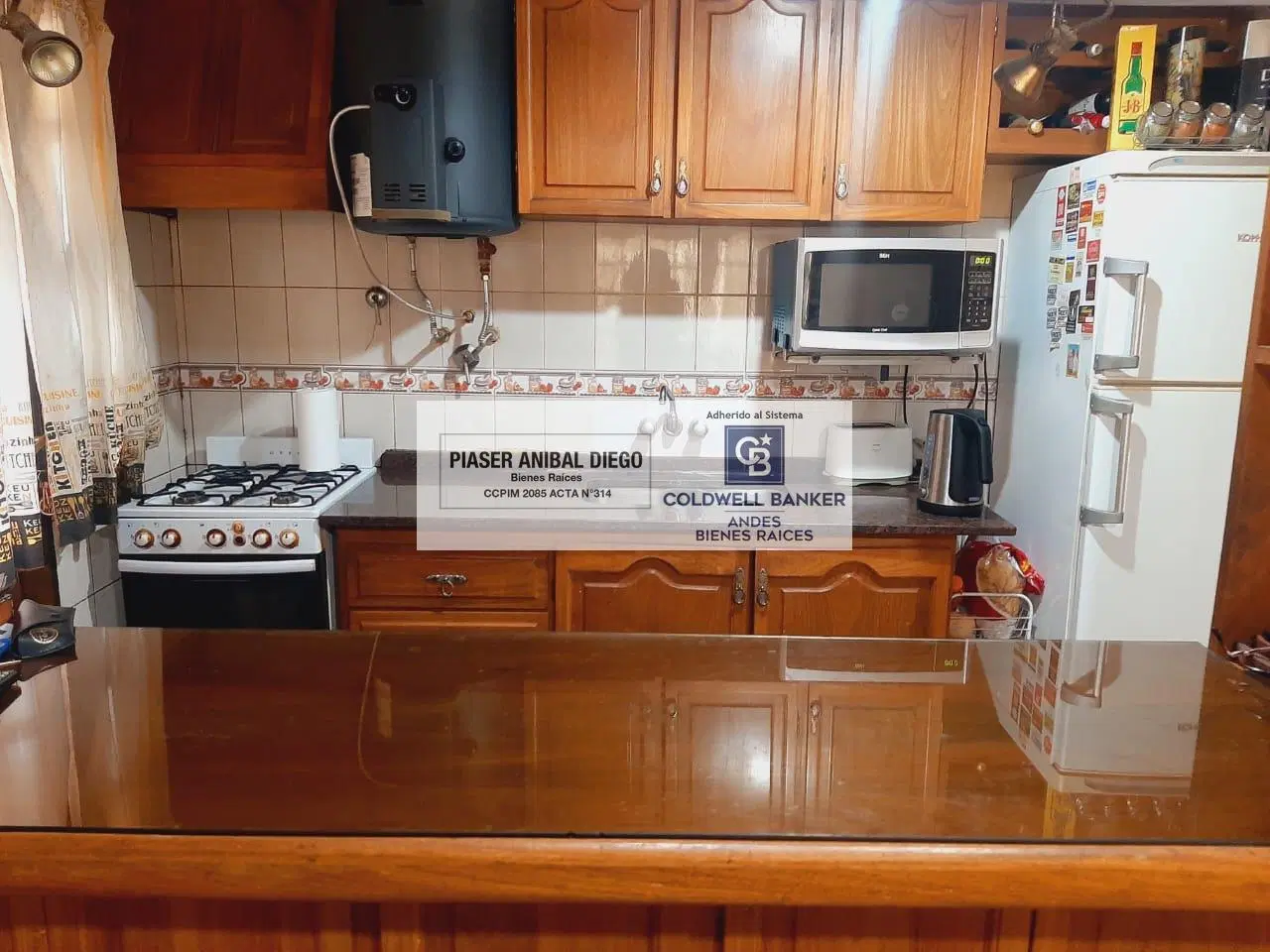 casa 3 dormitorios en esquina frente a una plaza zona muy tranquila 8