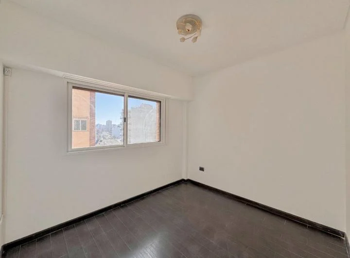 DEPTO 4 AMB 2 DORMIT EN VENTA EN CABALLITO ILUM 5